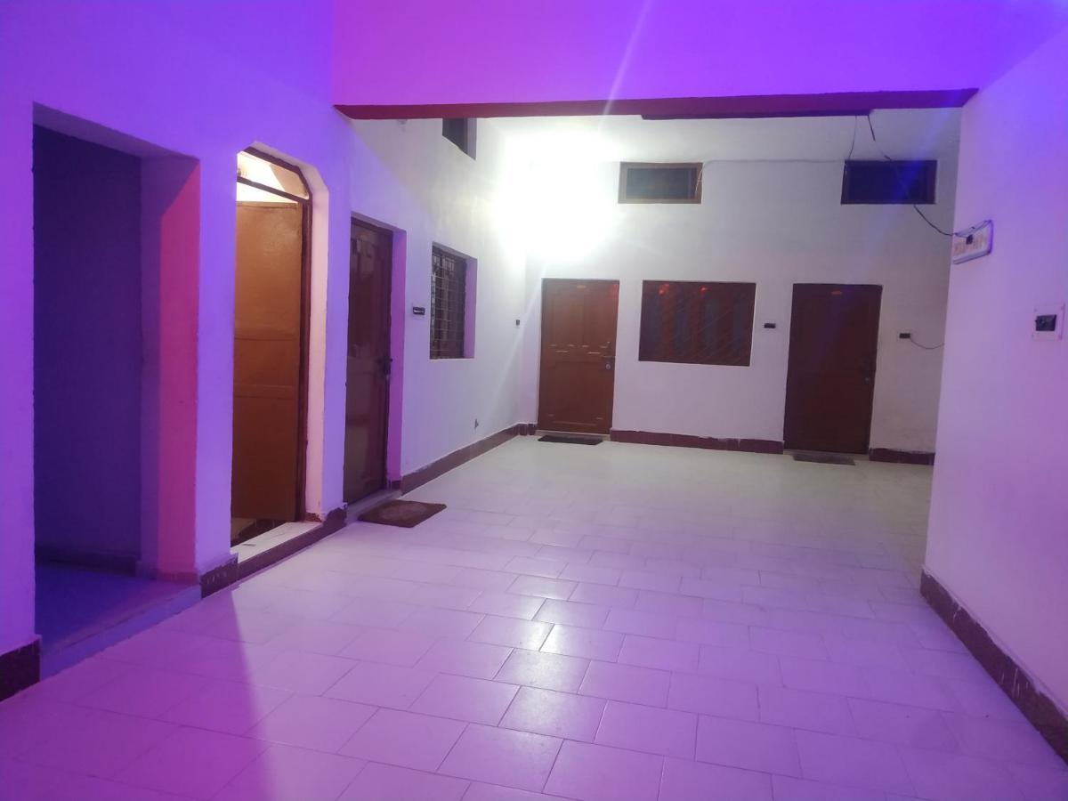 Hotel Shri Mahant Orchha 5 Mint Walking From Ram Raja Temple Exterior photo
