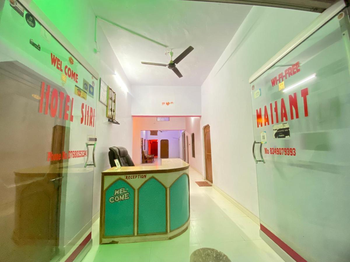 Hotel Shri Mahant Orchha 5 Mint Walking From Ram Raja Temple Exterior photo