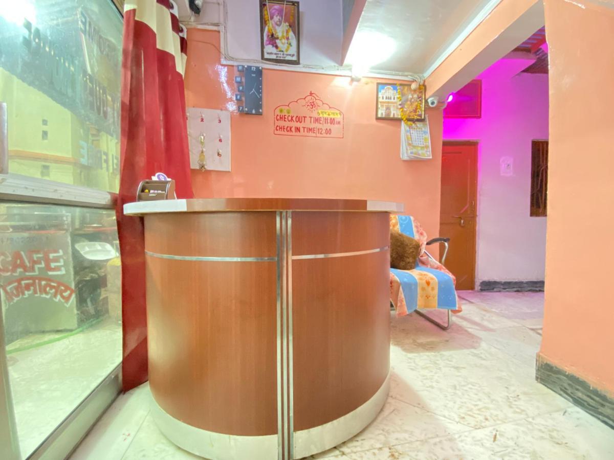Hotel Shri Mahant Orchha 5 Mint Walking From Ram Raja Temple Exterior photo
