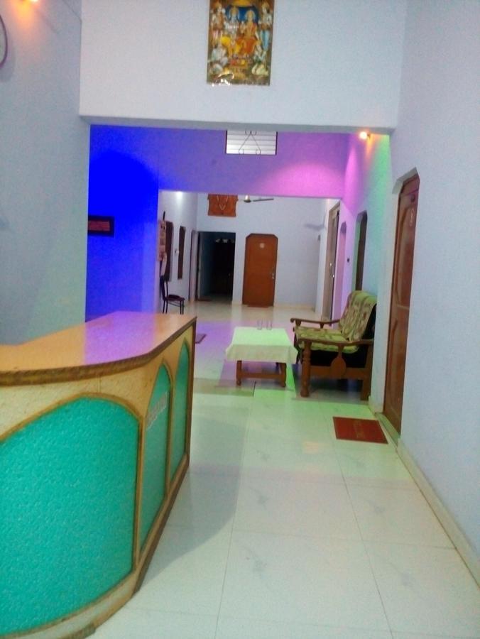 Hotel Shri Mahant Orchha 5 Mint Walking From Ram Raja Temple Exterior photo